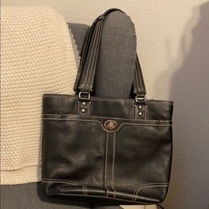 Coach leather shoulder bag